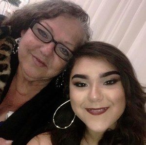 Meet your Posher, Roxy